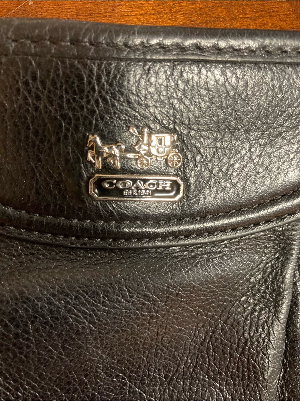 Coach Vintage Madison Black Pleated Pebbled Leather Wristlet Clutch Style F43431 - Picture 6 of 12